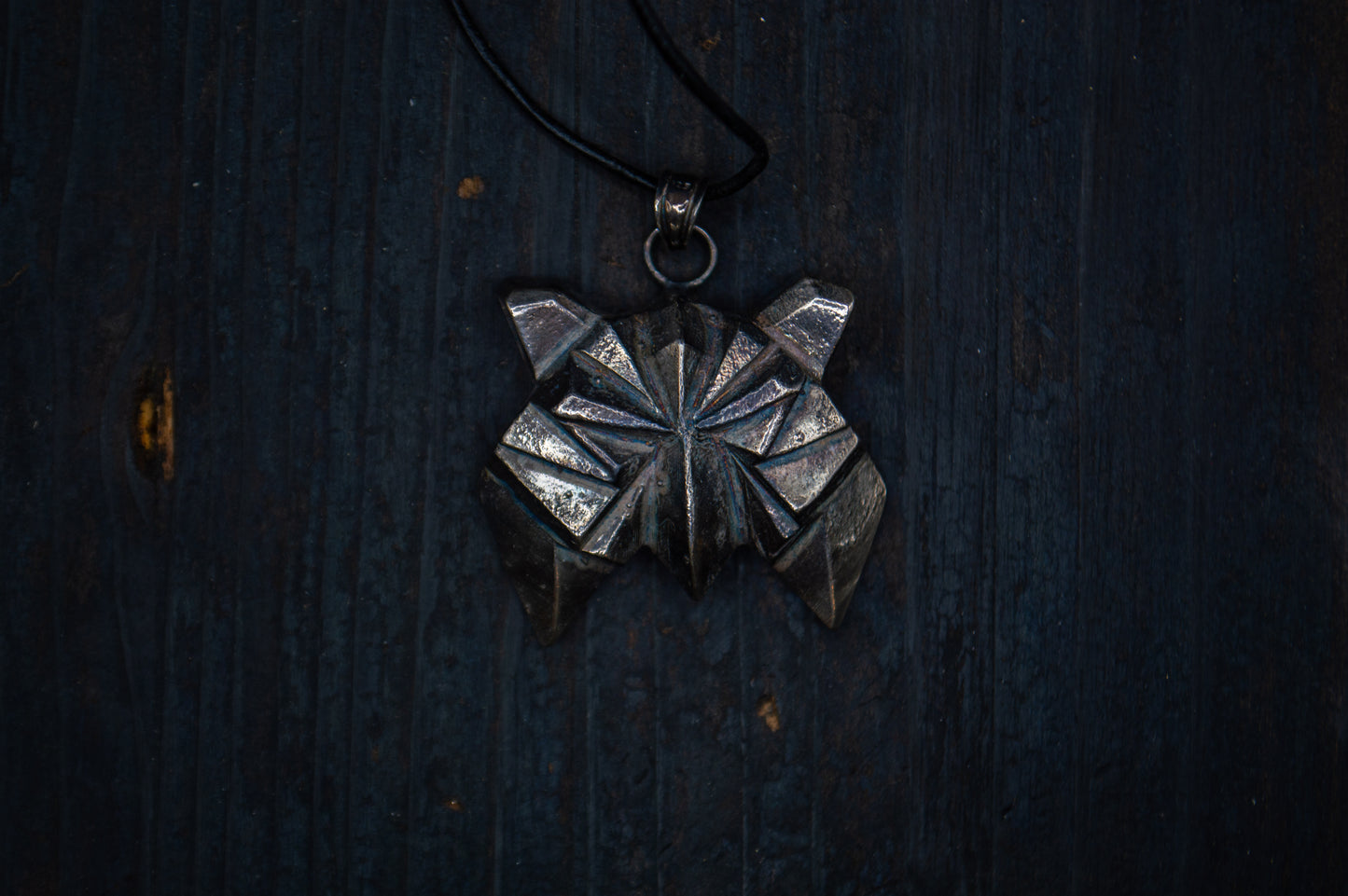 Hõbedast ripats öökulliga