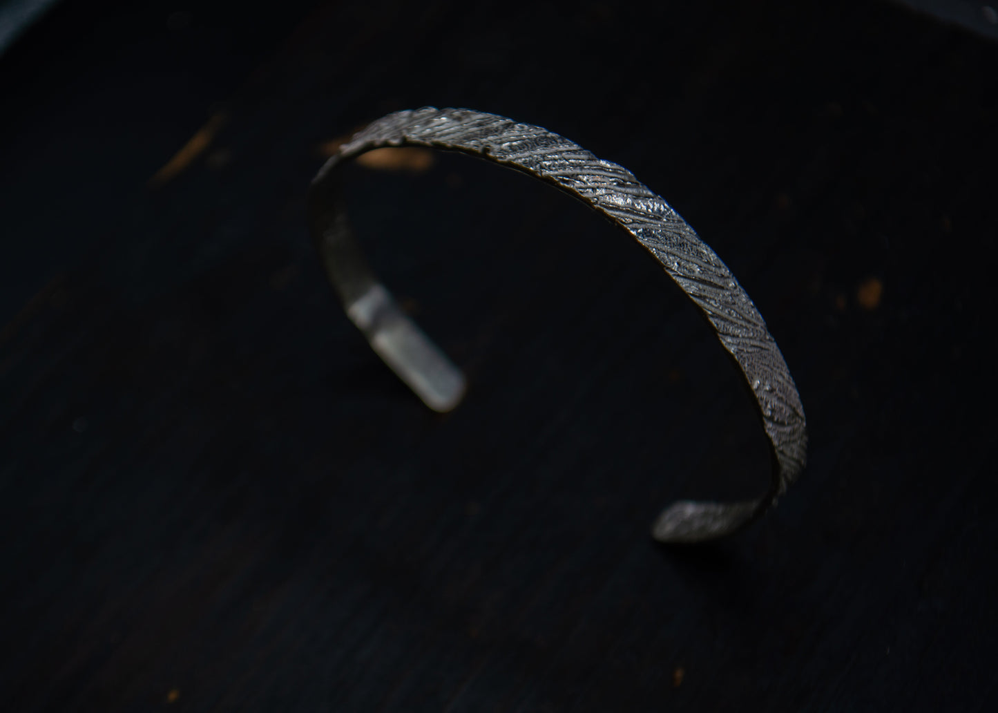 Silver bracelet with unique pattern