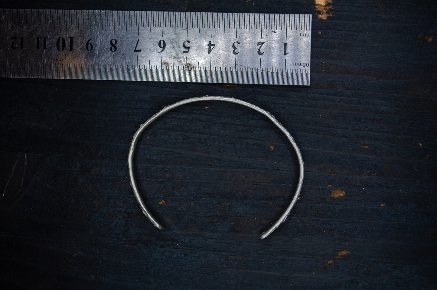 Silver bracelet with unique pattern