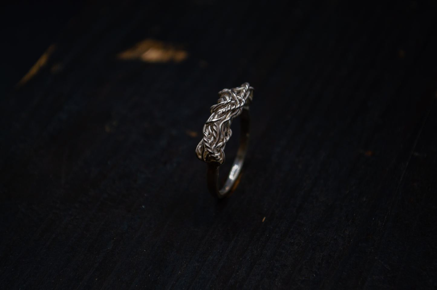 Hõbedast viikingi stiilis sõrmus