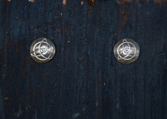 Hõbedast kõrvarõngad triquetra sümbolitega