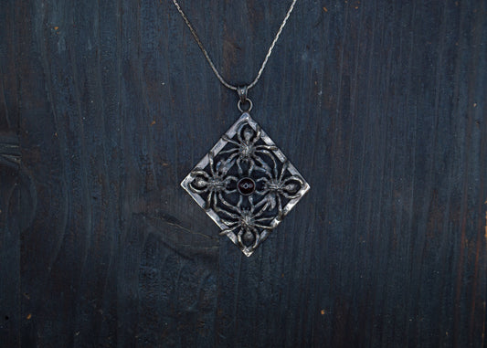 Necklace "Tenebris aranea", silver 925, garnet.