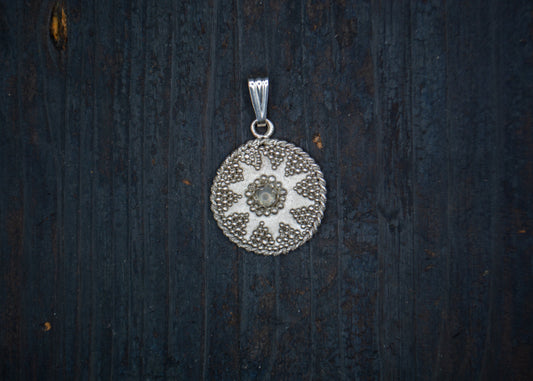 Silver pendant with filigree, granulation and moonstone
